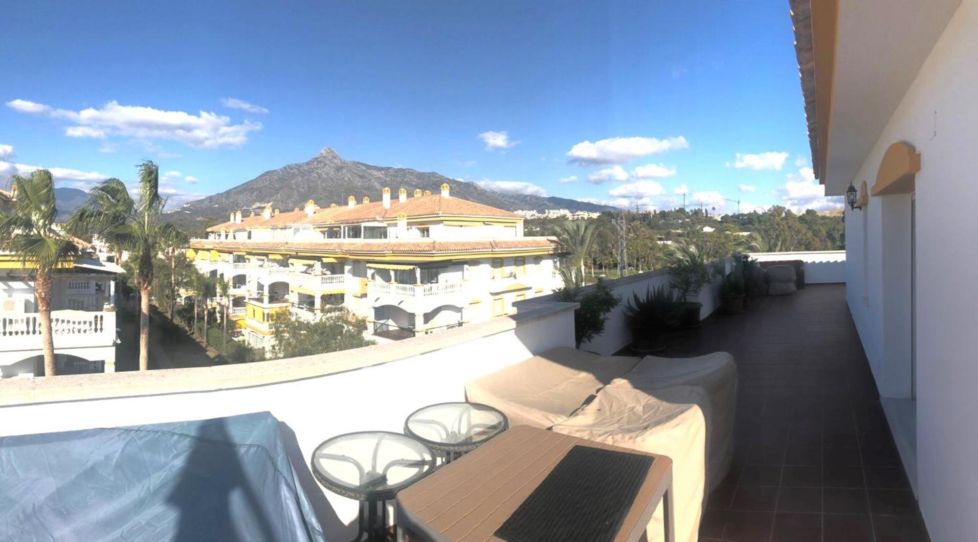 Puerto Banus, Superior 3br Penthouse In * Marbella